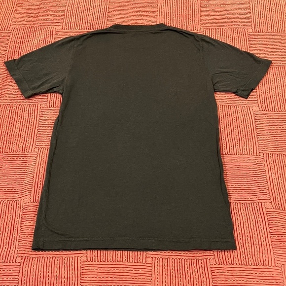 Arbor women’s small peacock graphic blue on gray Short Sleeve T-shirt - Picture 8 of 9